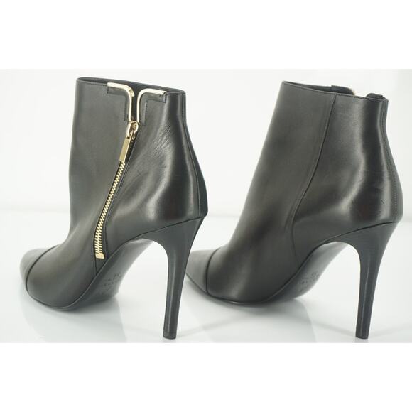 Lanvin Black Leather Pointy Toe Gold Trim High Heels Ankle Boots SZ 39 New $890 - Picture 11 of 12